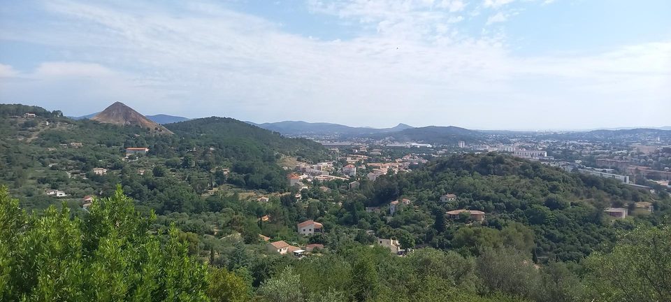 De la mine Témoin au Chateau de Sauvage