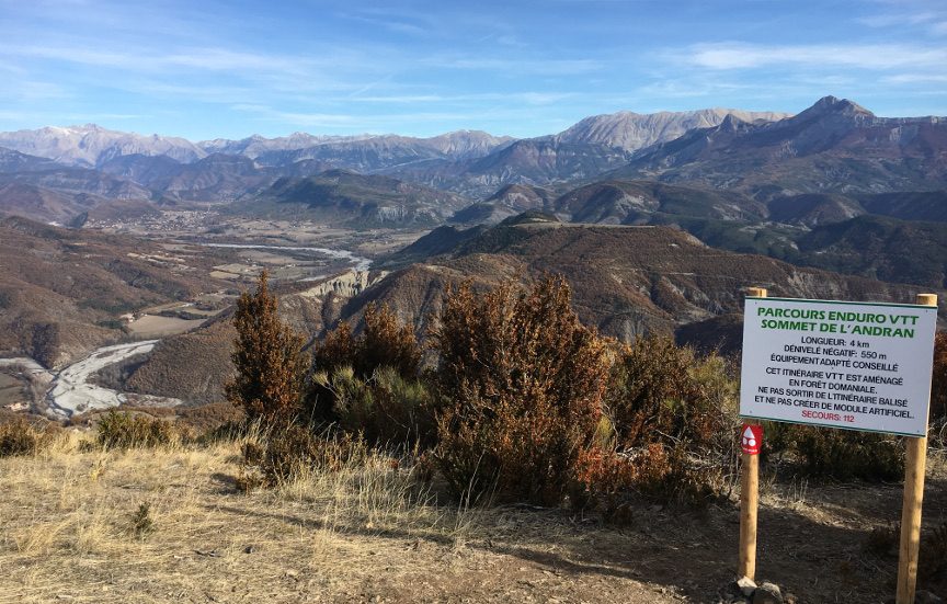 Départ parcours Enduro VTT sommet de l'Andran