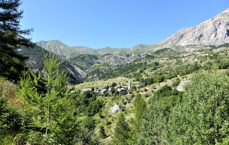 Meyronnes et le col de Mirandol