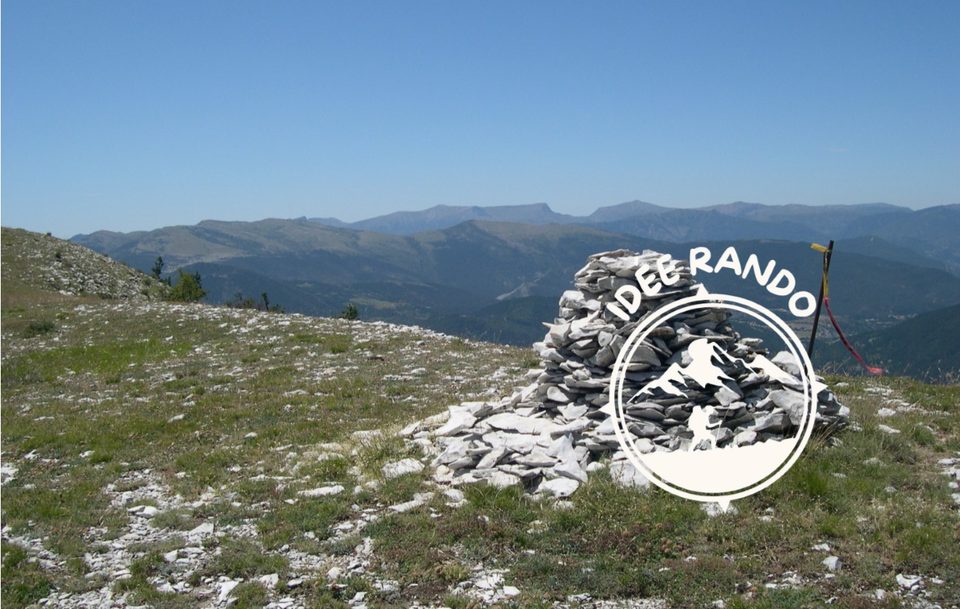 Crête des Serres depuis Saint-André-les-Alpes (1778 m)