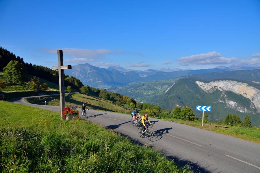 Boucle cyclotouristique "Découverte du Reposoir, du col de Romme et de Nancy-sur-Cluses" (Boucle Histoire)