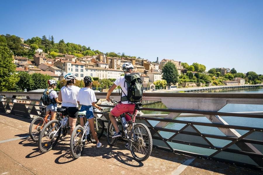 La Voie Bleue® Moselle Saône à vélo - Étape Trévoux - Lyon