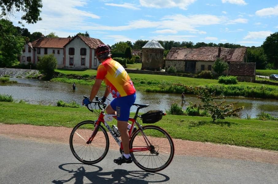 Cyclo le long de l'Aumance