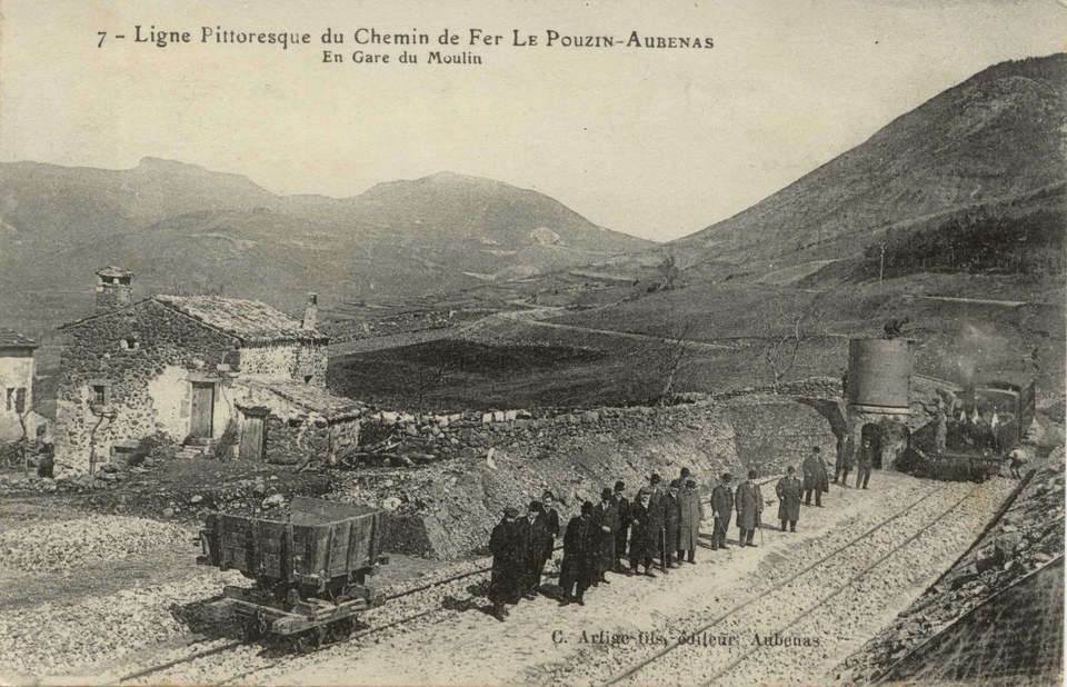 gare du Moulin dans la monté vers l'Escrinet