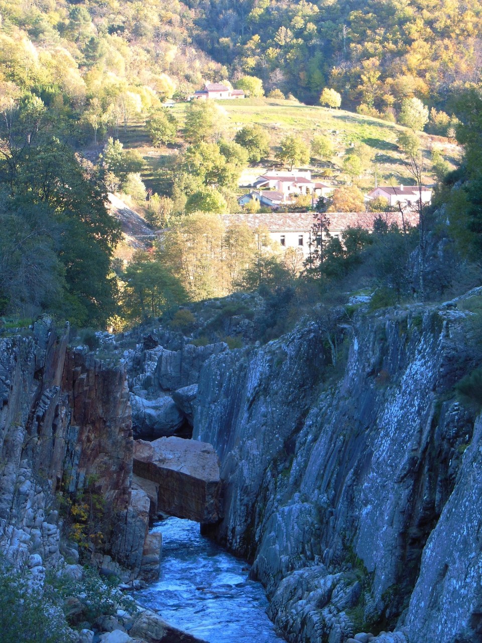 Vallée de la Volane au Gouffre Noir