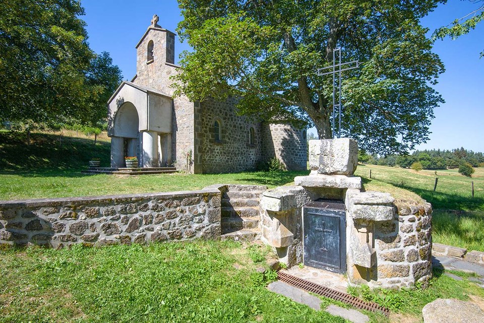 Chapelle et fontaine