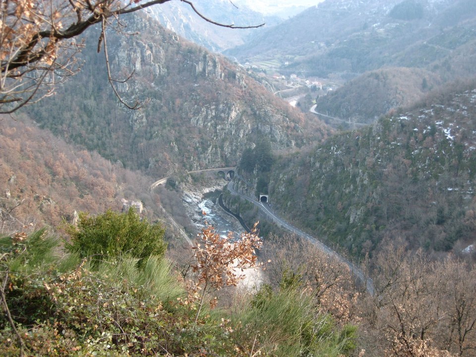 Vue sur la vallée de l'Eyrieux