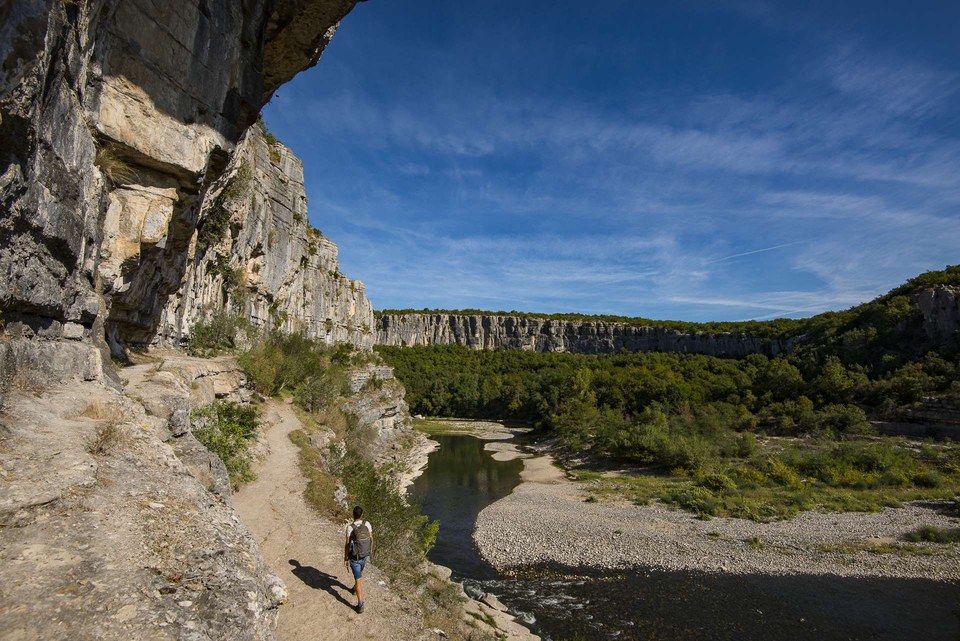 Le Cirque de Gens depuis Ruoms