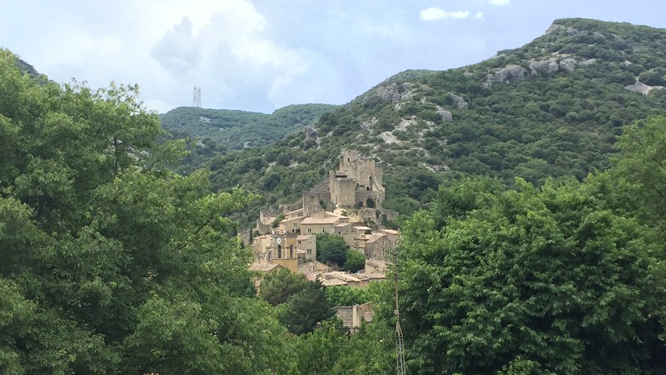 Vue de St-Montan depuis les cimetières
