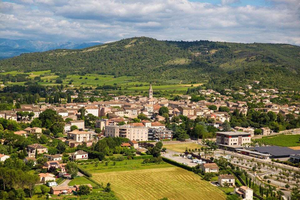 panorama sur Vallon Pont d'Arc depuis le point de vu