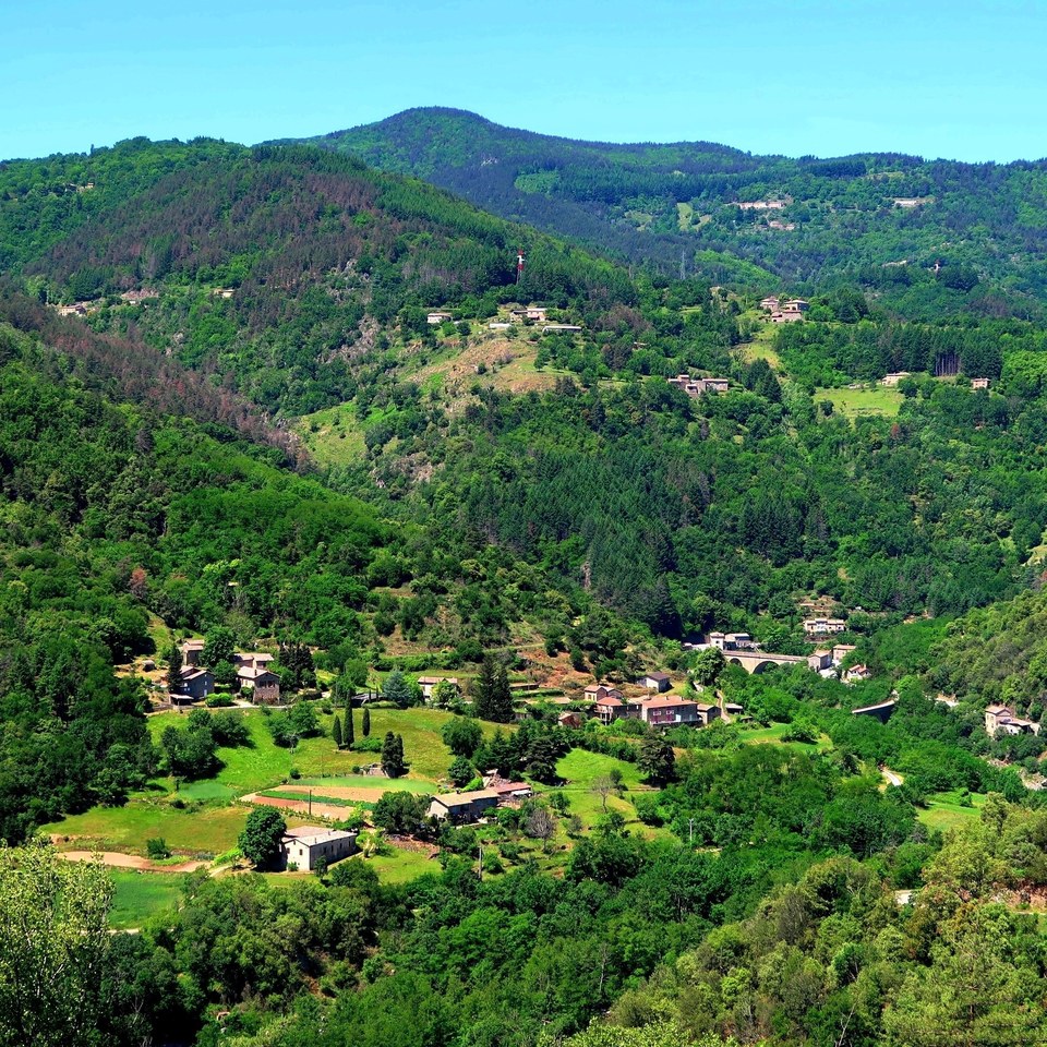 Saint-Maurice-en-Chalencon - Les corniches de l'Eyrieux