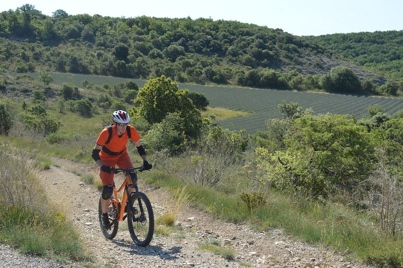 VTT Autour de Larnas