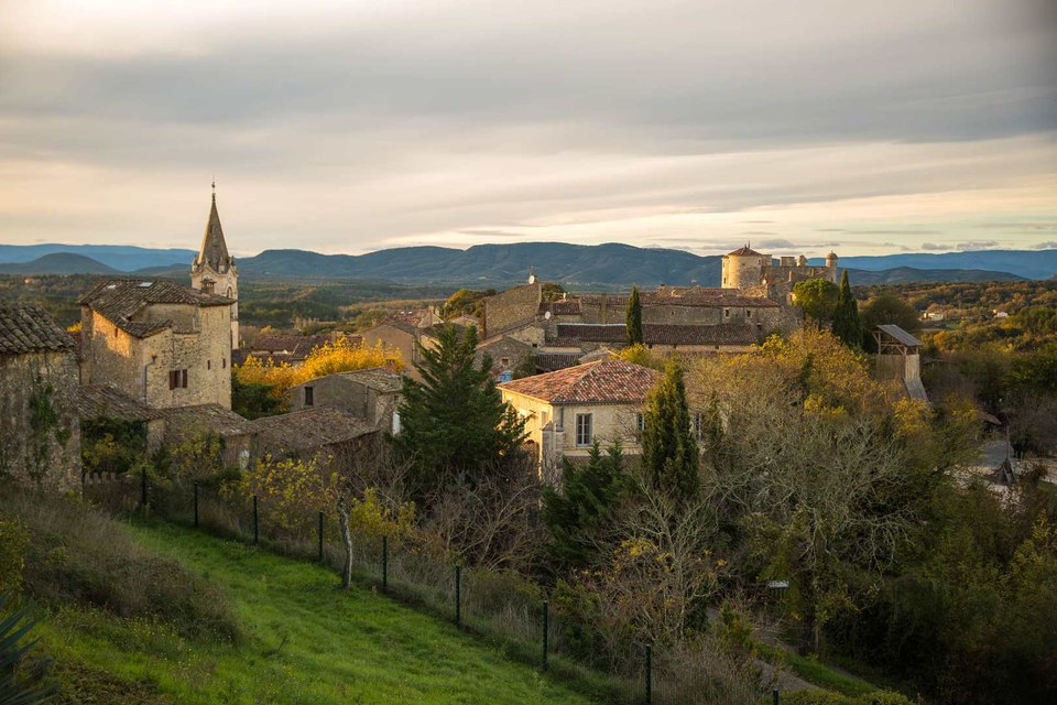 Vue sur le village de Labastide-de-Virac