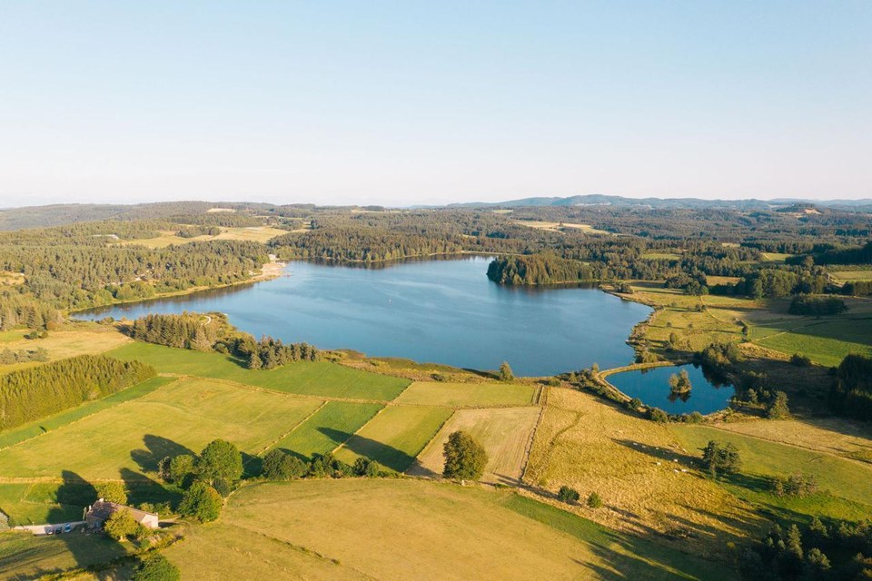 Autour du Lac de Devesset