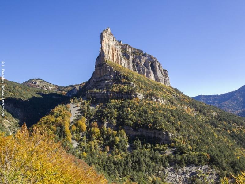 Le tour du rocher de Combau