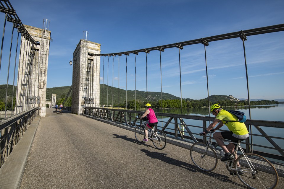 Traversée du pont du Robinet