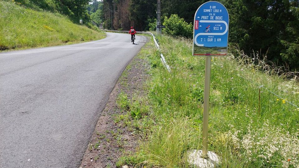 Montée au Col de Prat de Bouc