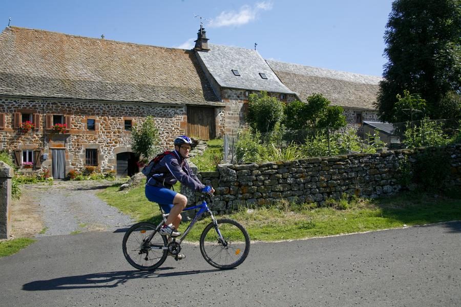 Circuit VTT n°22 : Le phare de la Planèze