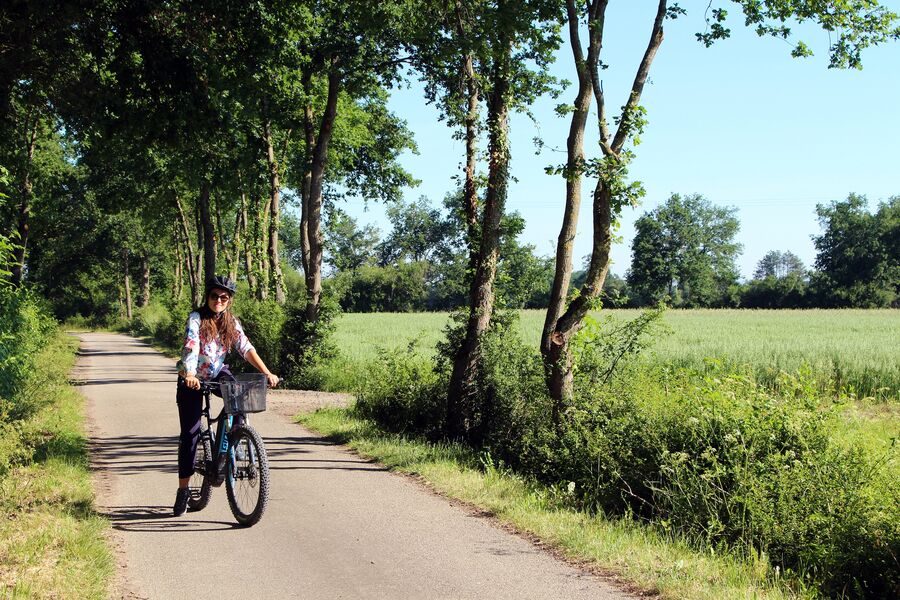 Boucle cyclable F3 : les perles du Forez à vélo : Balbigny / La Bâtie d'Urfé