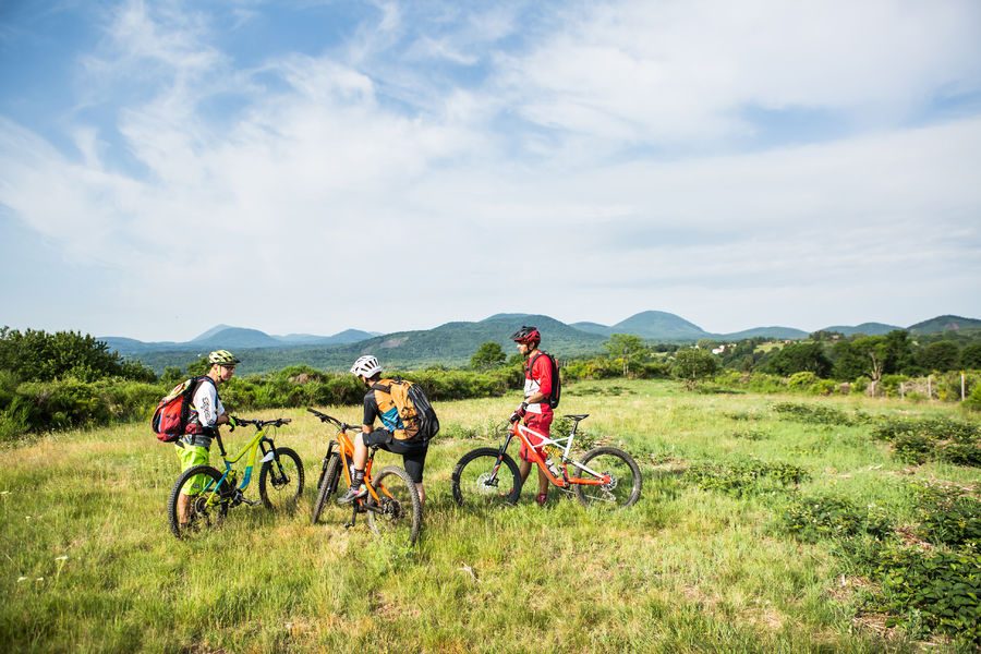 VTT au dessus de Volvic