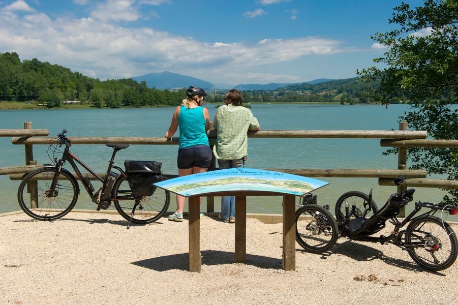 Panorama sur le Rhône à Seyssel