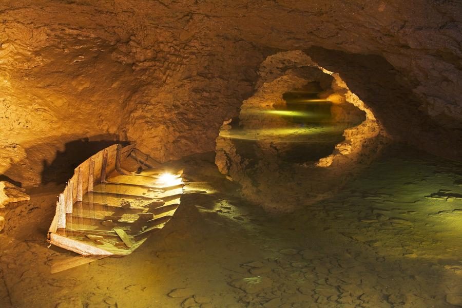 Les Grottes de la Balme - Balcons du Dauphiné