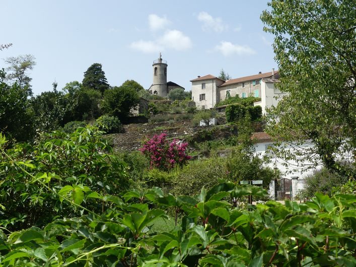 Tignac, entre châtaigniers et pins
