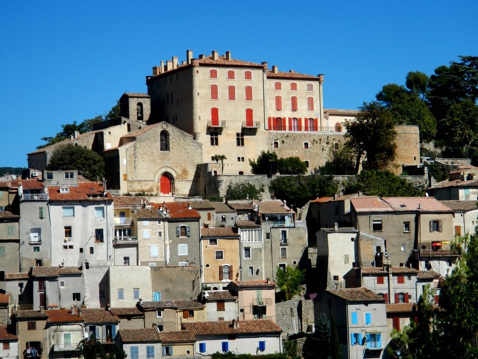 La Verdière et son château