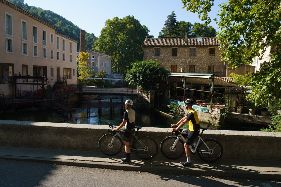 ROBION - Du Calavon au Pays des Sorgues à vélo