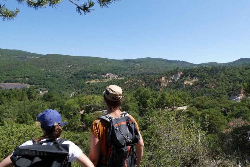 Ocres et village de Gignac