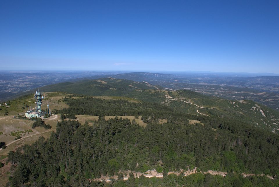CABRIÈRES-D'AIGUES - Le Mourre Nègre, côté sud