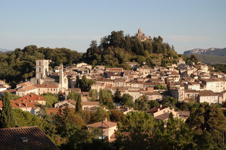 FORCALQUIER - Des ruelles à la citadelle