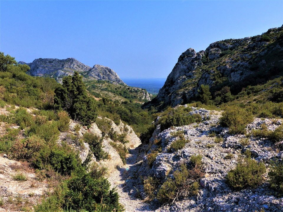 EYGALIÈRES - Balade du Petit Calan