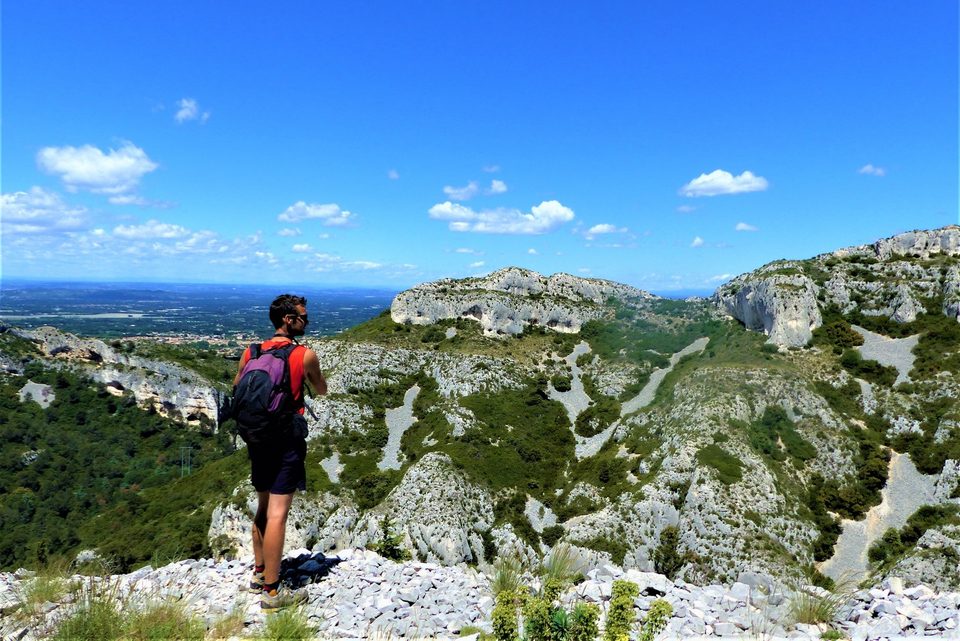 SAINT-RÉMY-DE-PROVENCE - La crête des Alpilles