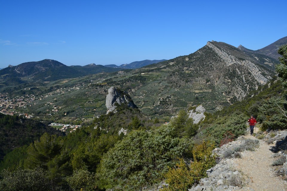 BUIS-LES-BARONNIES - Le sentier botanique de l'Aiguille