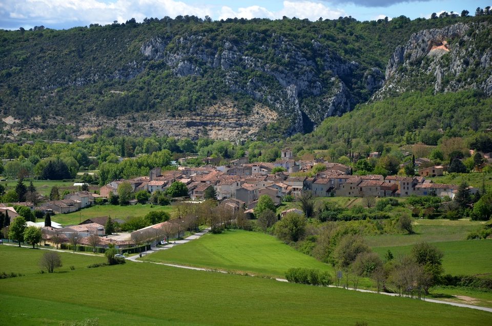 QUINSON - La source de Poiraque