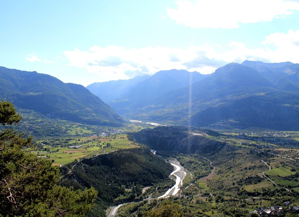 Vue sur le Guil depuis la route de Gros