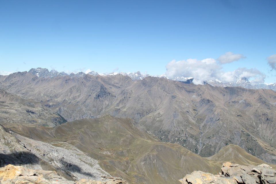 Vue sur les Ecrins et la chaîne alpine