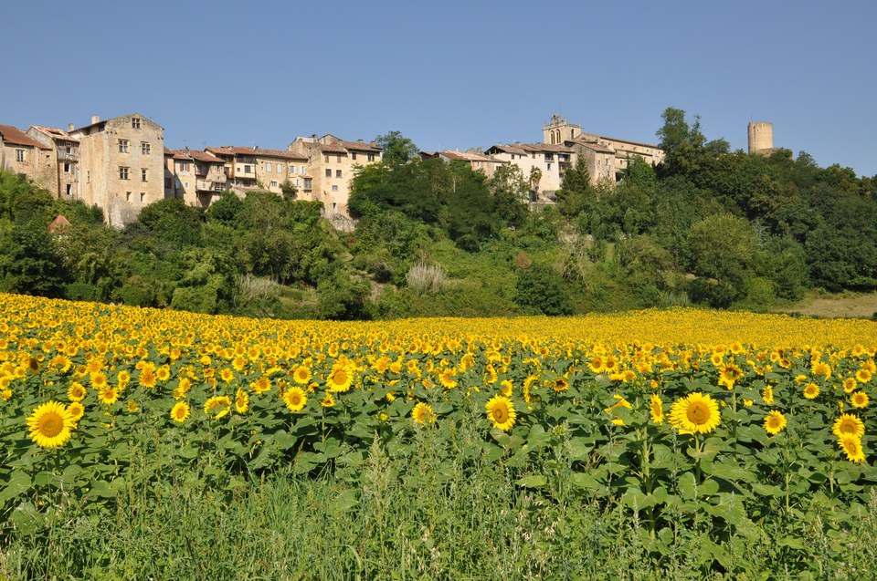 Aurignac-Village-vue_nord5-OTI_DestinationCommingesPyrénées