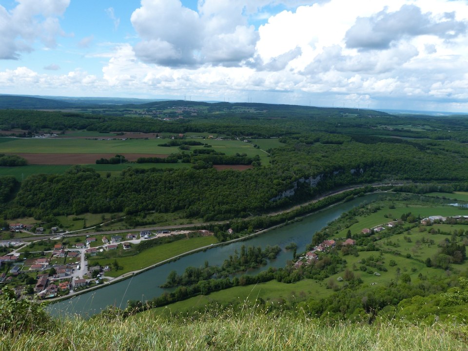 Vue sur la vallée du Doubs