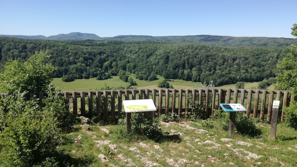 Cussey-sur-Lison, Belvédère de la croix