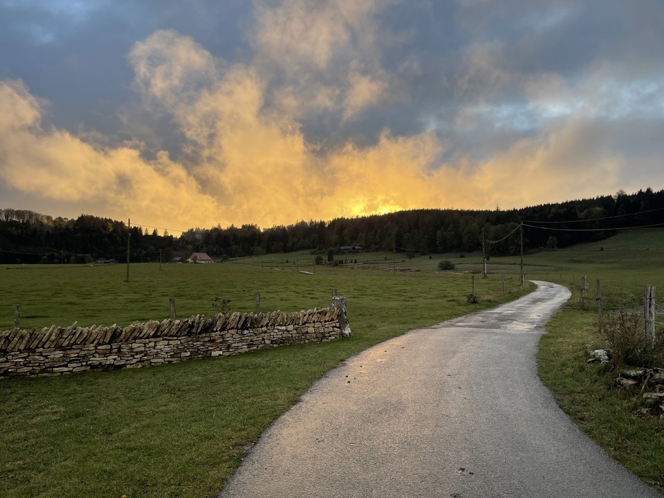 Le Pays Horloger au crépuscule