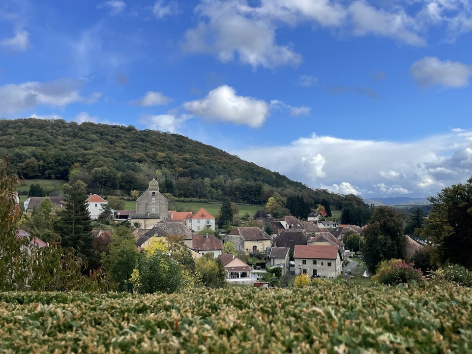 Vue sur le village de Mancenans