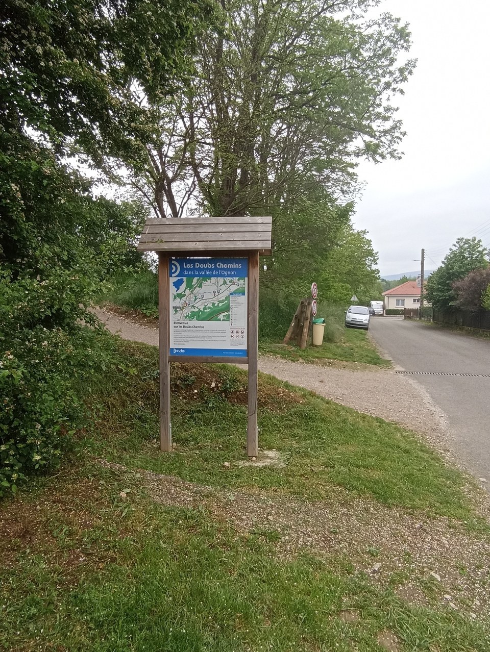Départ du Chemin Vert à Devecey