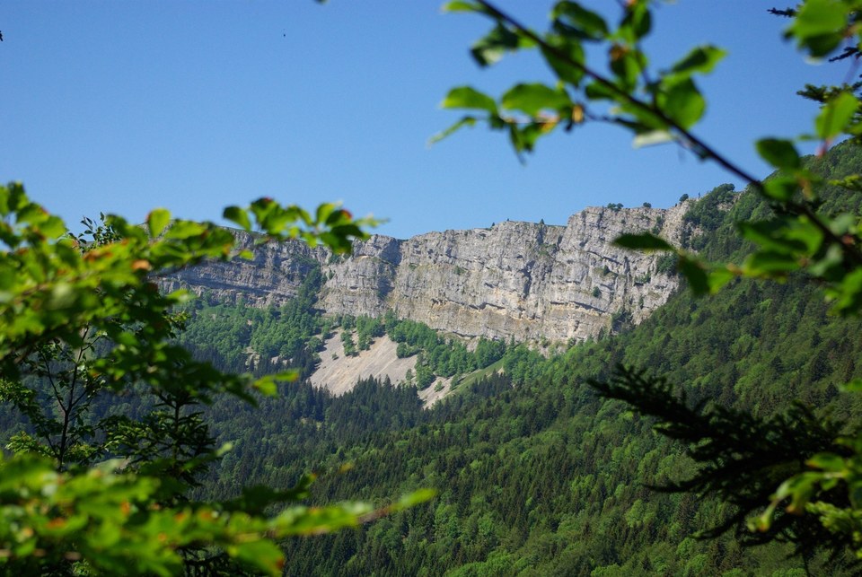 Vue sur les falaise depuis le Mont Ramey