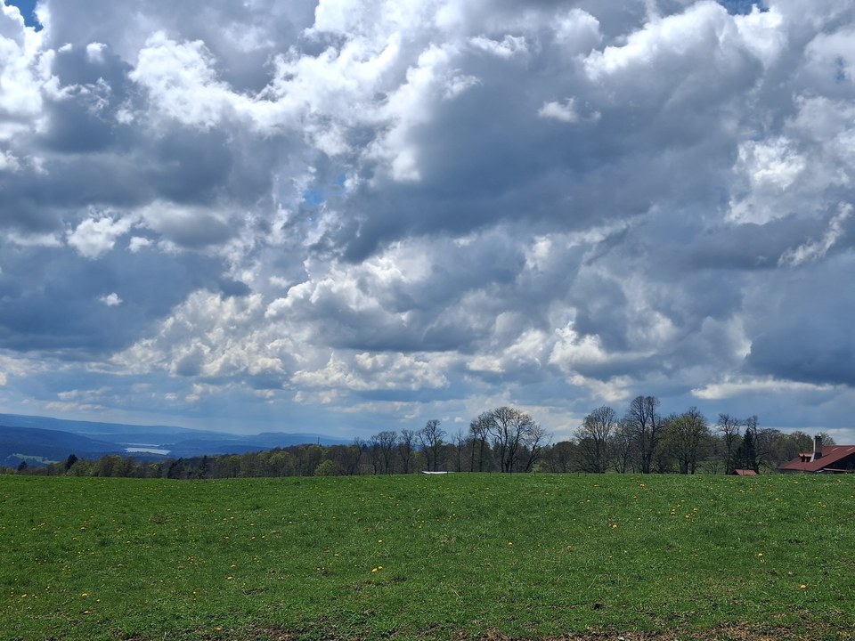 Vue sur les lacs depuis la ferme des Miroirs