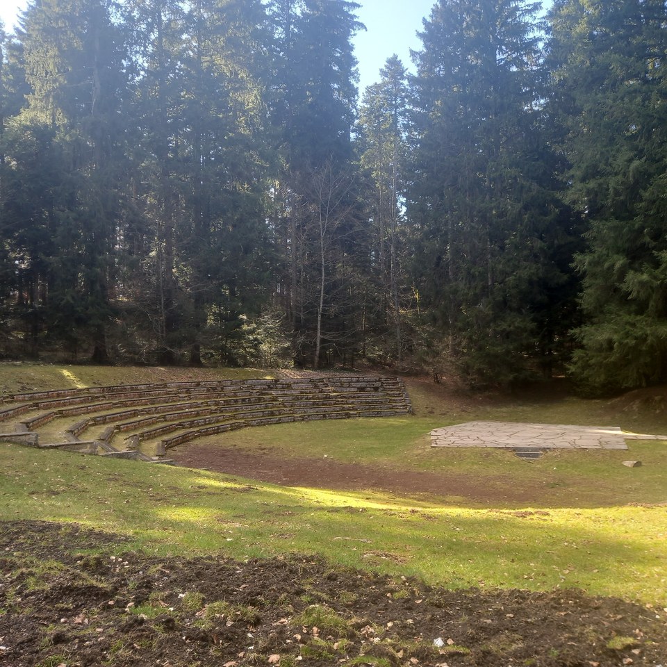 Le Théâtre Forestier - n° 9