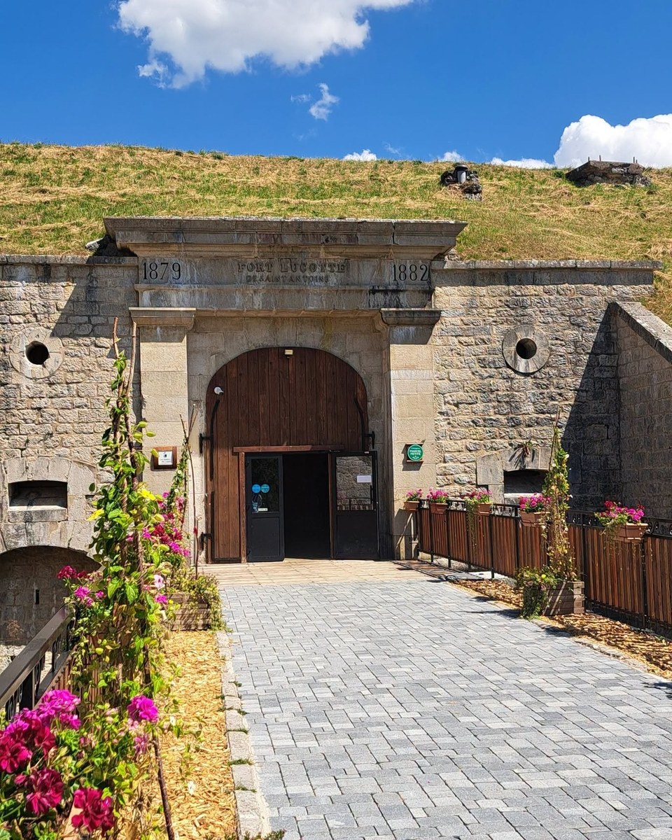 Fort de Saint-Antoine, caves d'affinage à comté