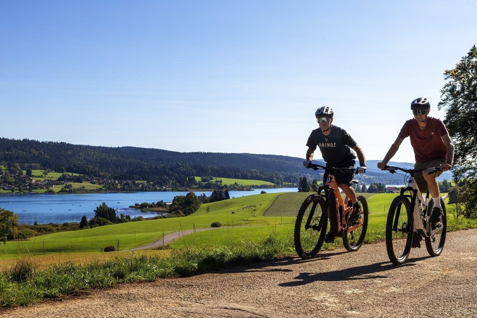Tour du Lac Saint-Point