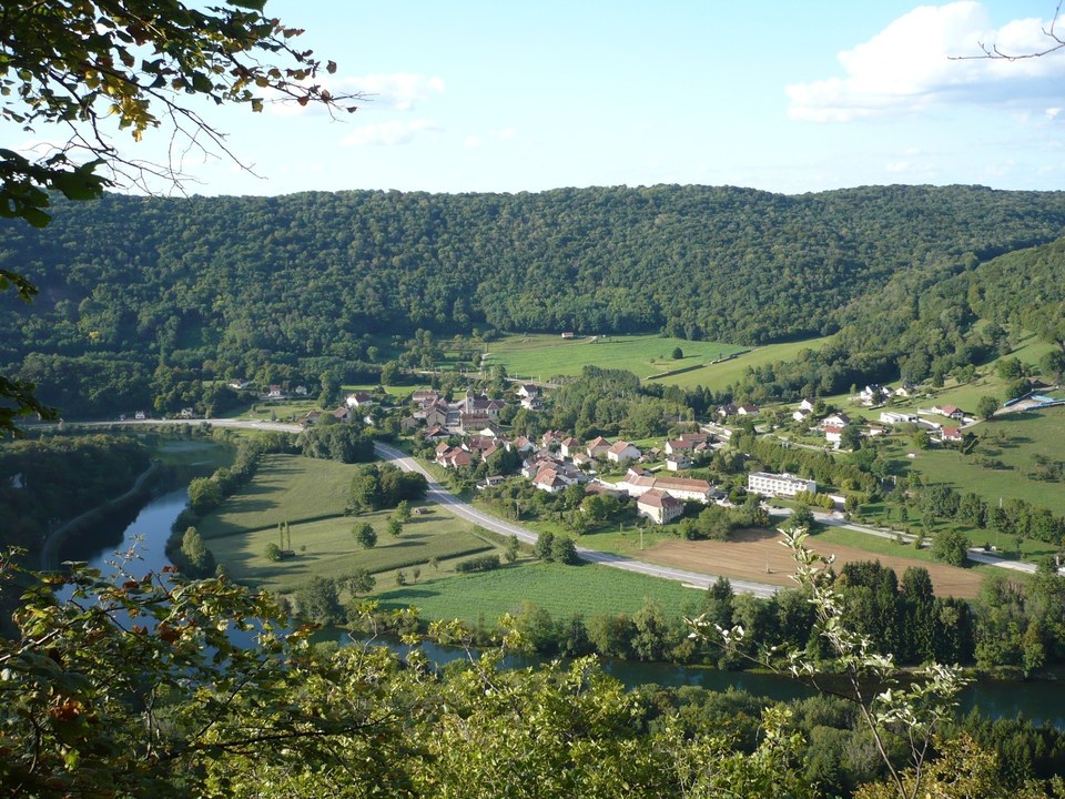 Vue sur le village de Hyèvre Paroisse